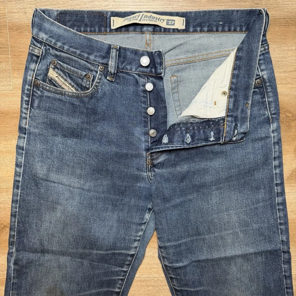 Diesel Jeans Men 30x24 Blue Regular Straight Leg Dirty Wash Denim (Tagged‎ 33)